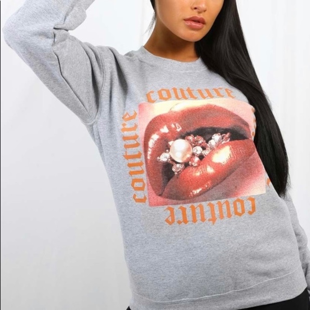 Fitted crew neck sweater